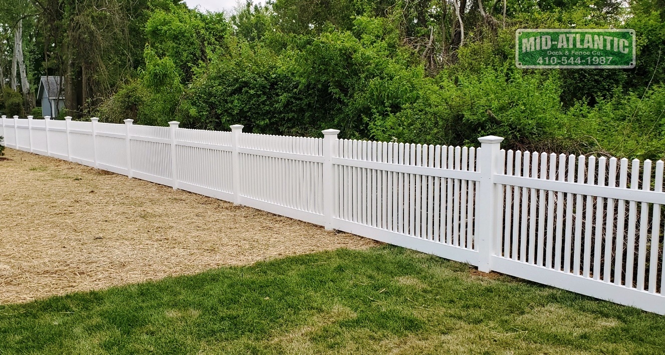 Vinyl fence in Anne Arundel County